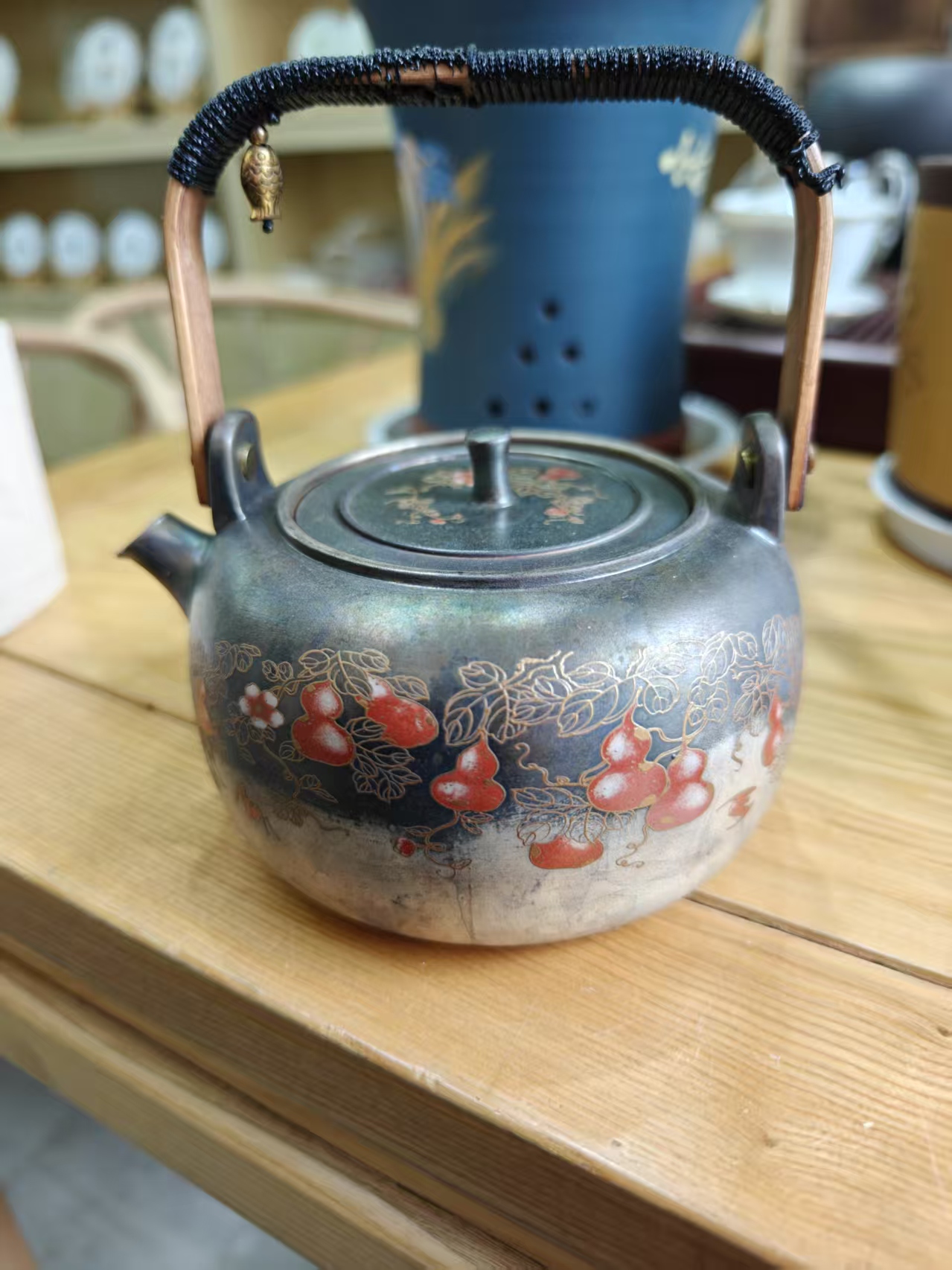 奥群茶业宠粉福利银壶