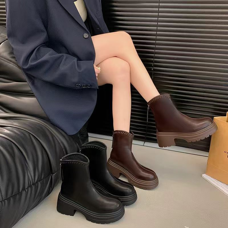 厚底小短靴女2025年冬季新款V口马丁靴黑色后拉链瘦瘦靴58820