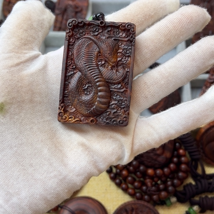 千***水手串/手链黄花梨/降香黄檀蛇