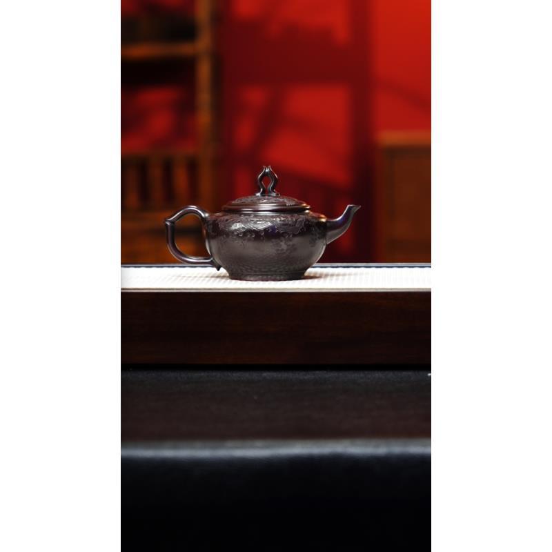 宜兴紫砂 笑樱 龙山古乌泥 冯小俊