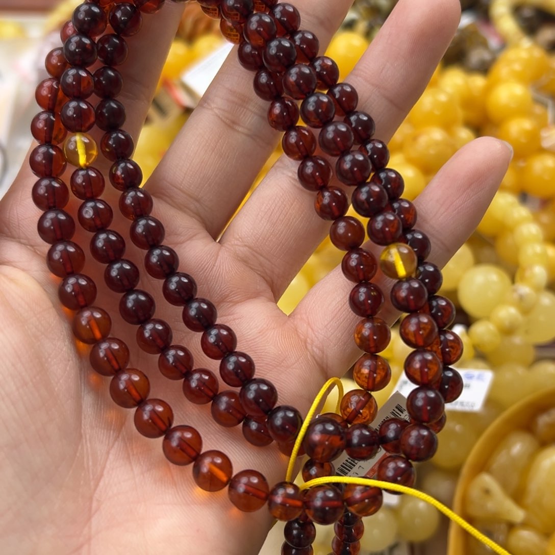 琥珀珠宝奇石未镶嵌