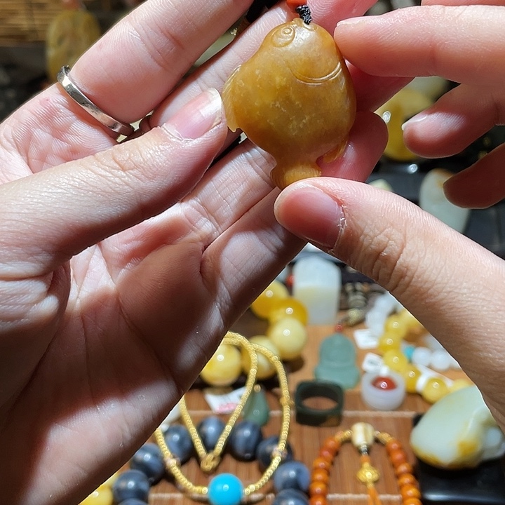 颈饰未镶嵌和田玉吊坠1301