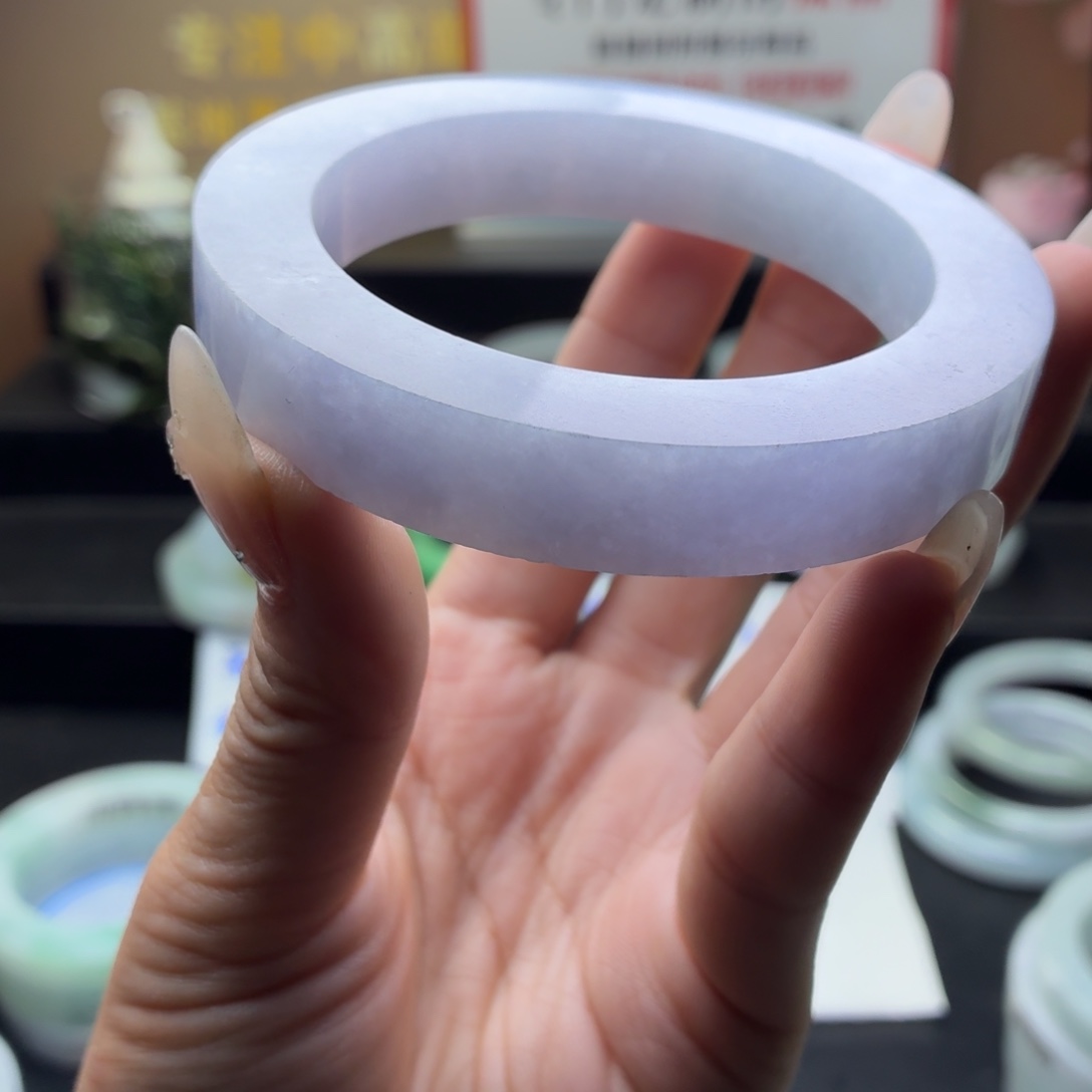 海***寓定制翡翠未镶嵌翡翠