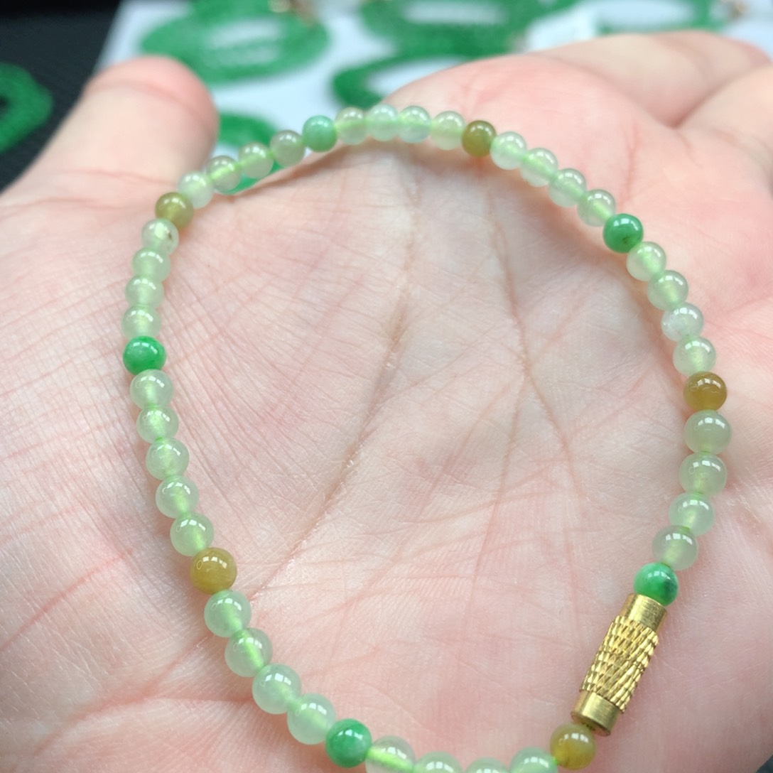 翡翠手链未镶嵌翡翠