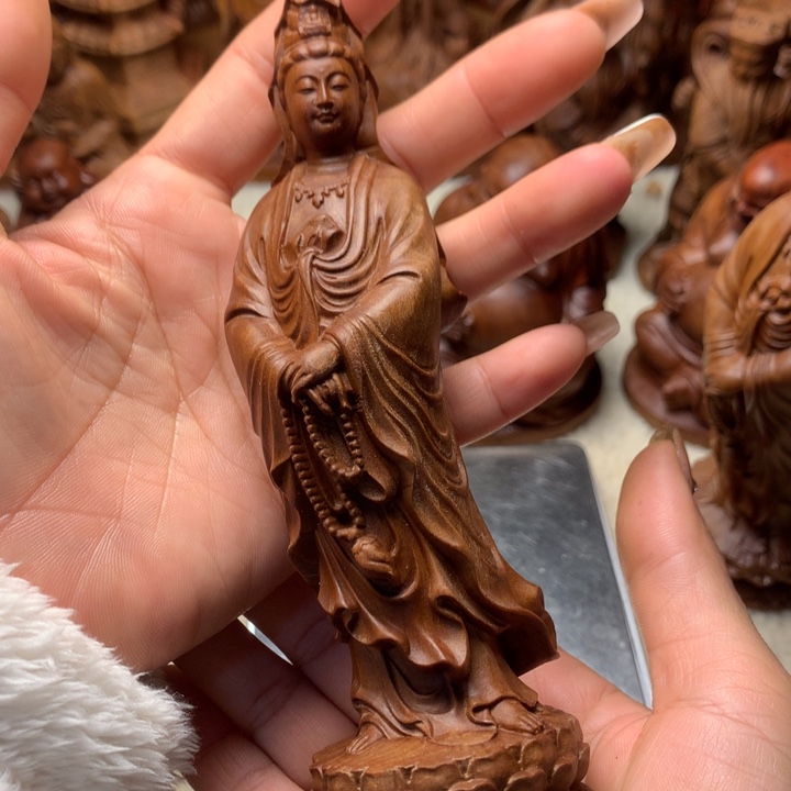 檀香木其他老山檀香手把件瑕疵