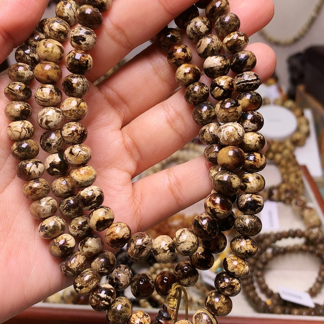 大***军琥珀未镶嵌裸石抚顺琥珀13