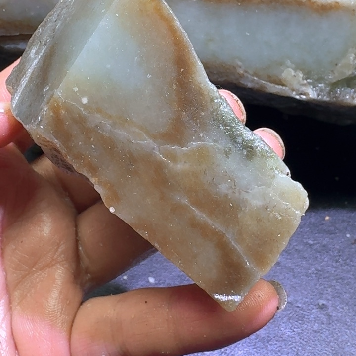 和田玉未镶嵌珠宝半成品