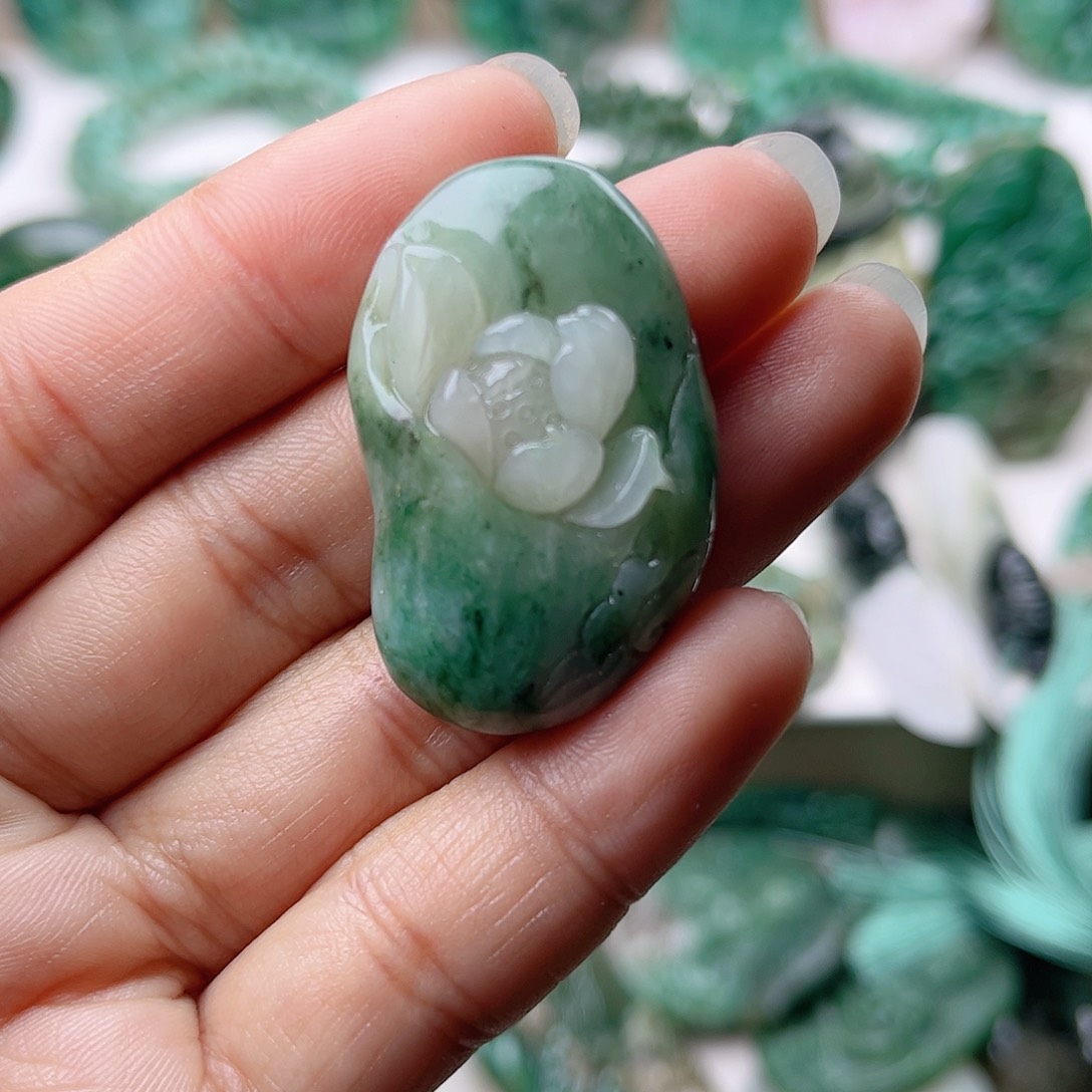 独山玉挂件未镶嵌