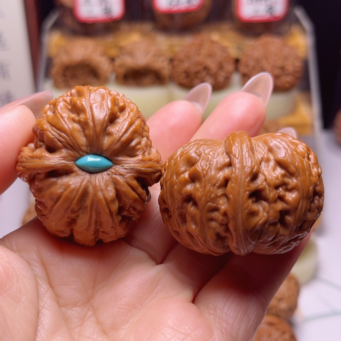 文玩核桃吊坠44尺胖元宝