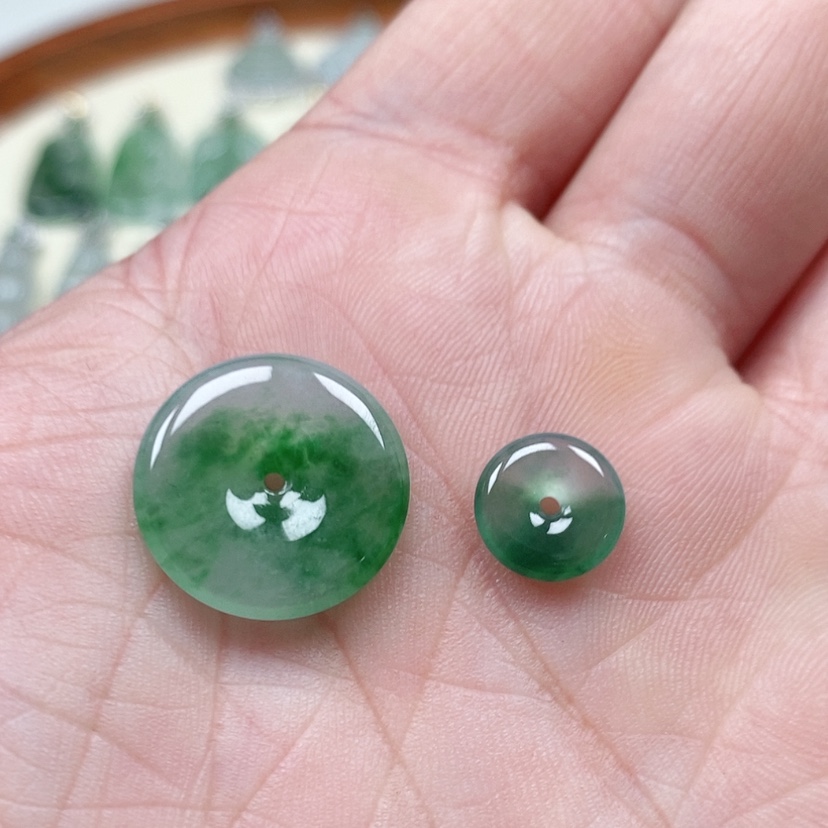 【闪购商品】翡翠吊坠(不含链)未镶嵌平*.