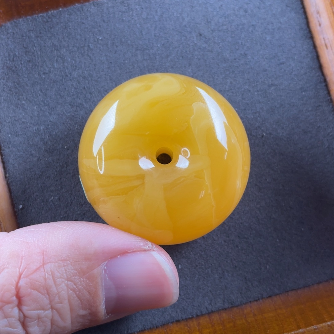 琥珀颈饰未镶嵌蜜蜡吊坠