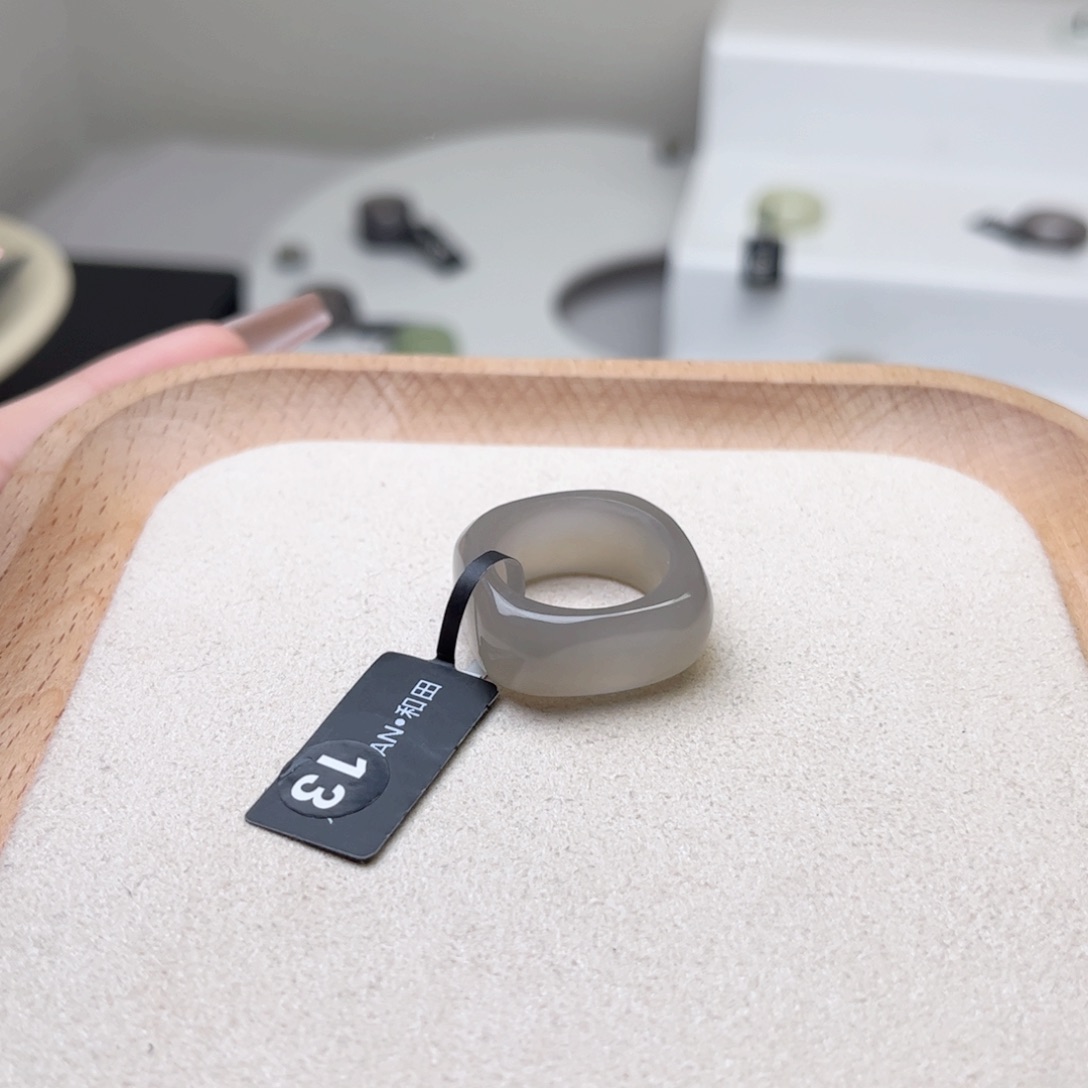 和田玉戒指未镶嵌