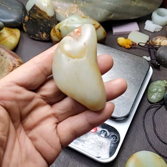 和田玉（糖玉）未镶嵌挂件