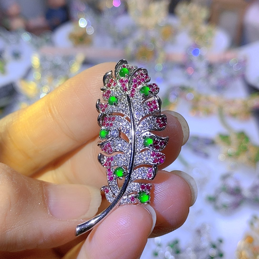 颈饰银S925镶嵌翡翠