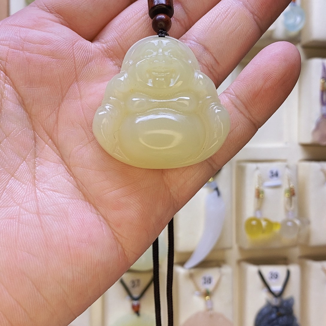 颈饰合金石英岩玉