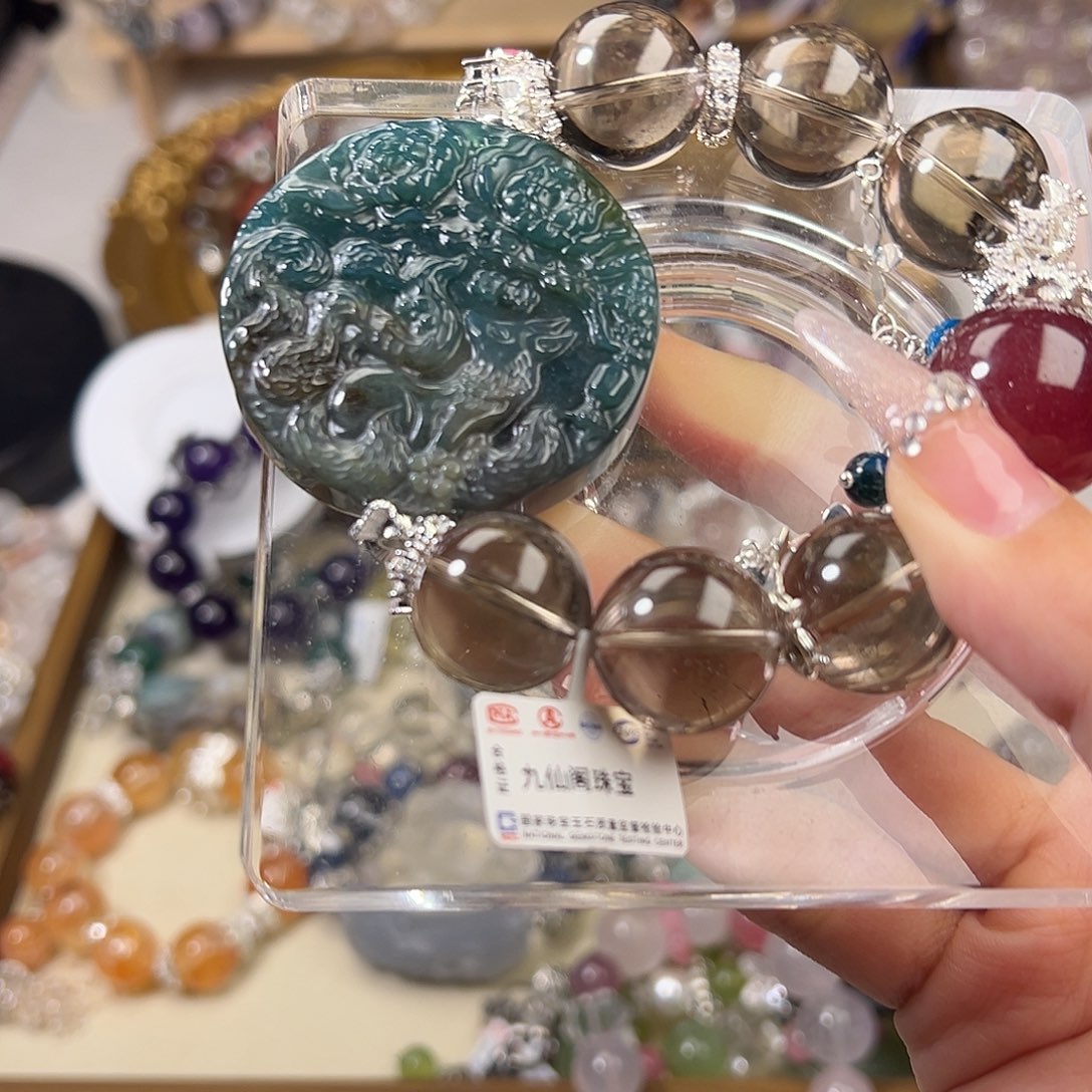 水晶手串合金春**杳水晶