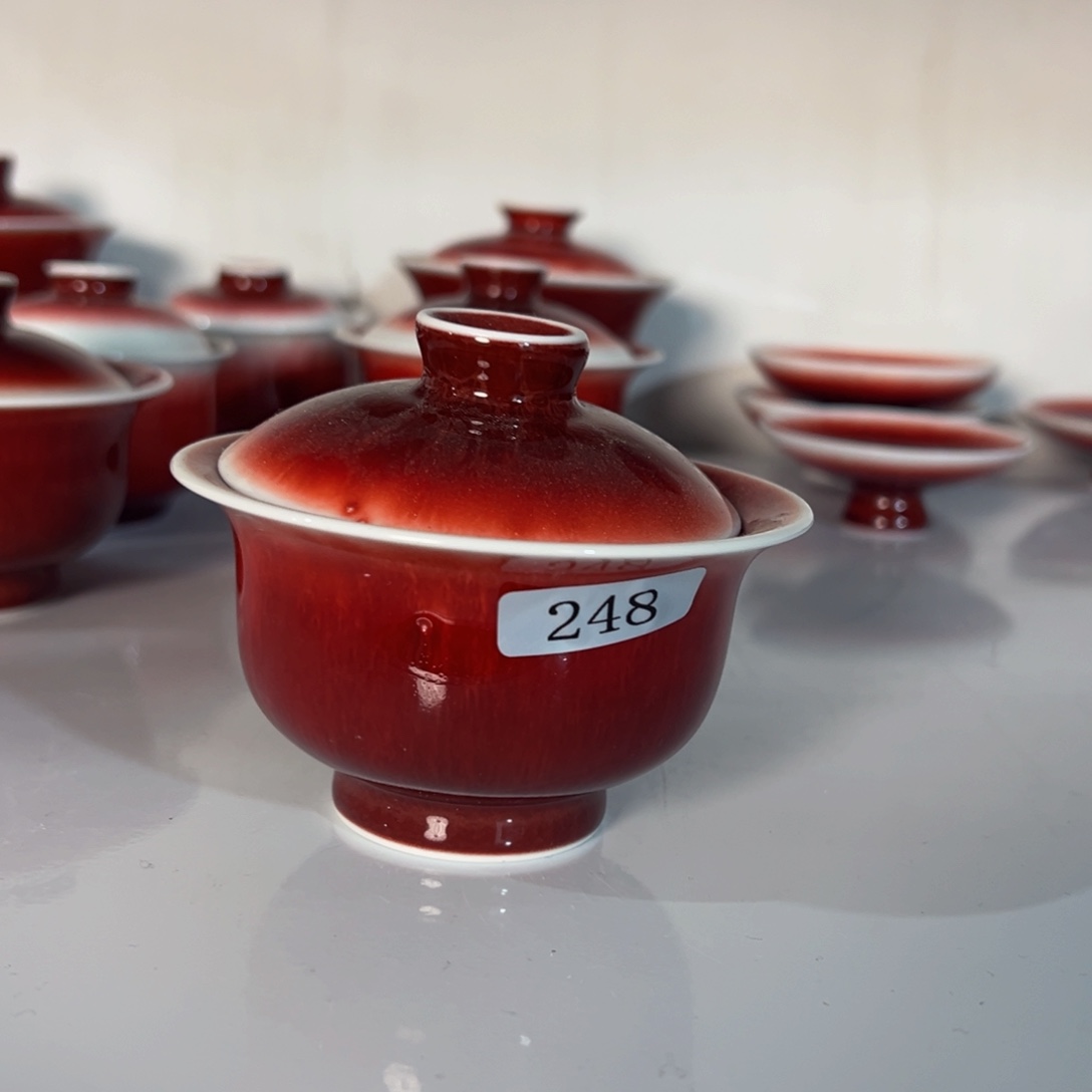 陶景德镇陶瓷郎红微瑕