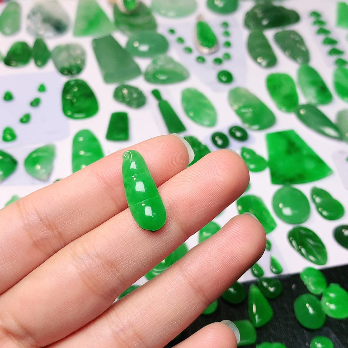 【闪购商品】翡翠颈饰未镶嵌翡翠