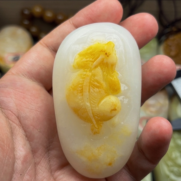 石材方解石手把件貔貅