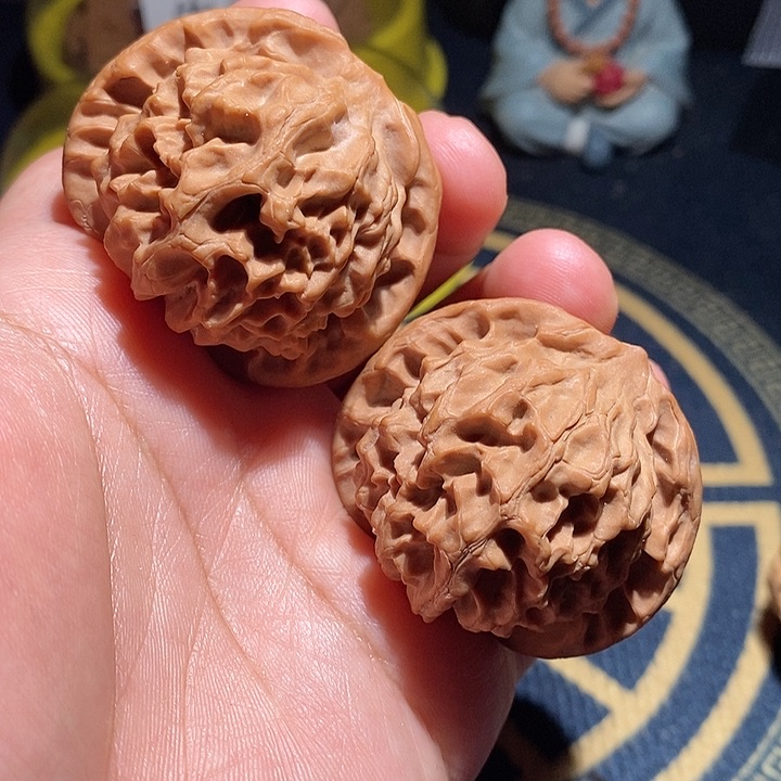 【闪购商品】文玩核桃吊坠龙鳞