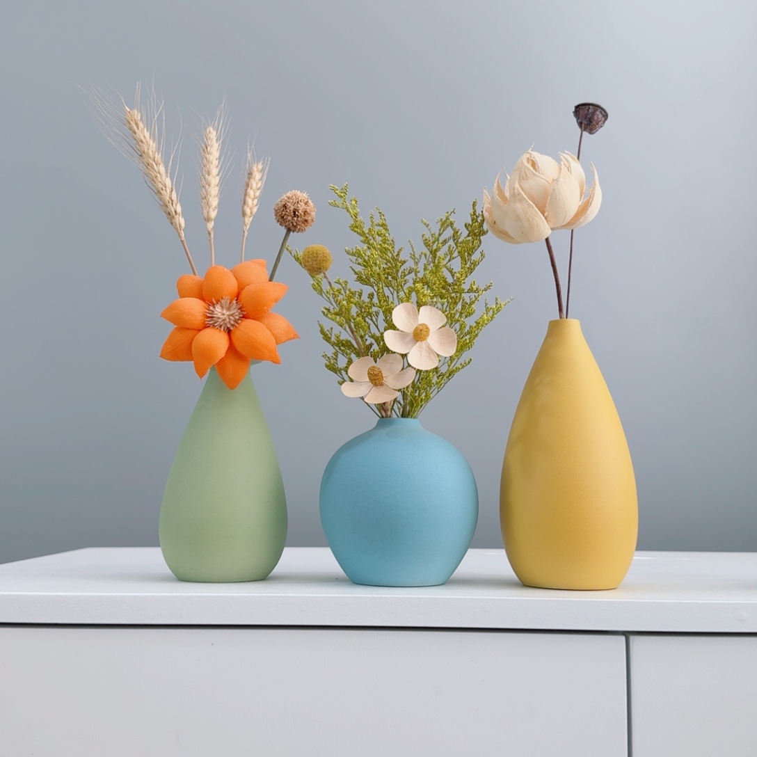 摆件陶瓷小花瓶含花总高约20-30cm