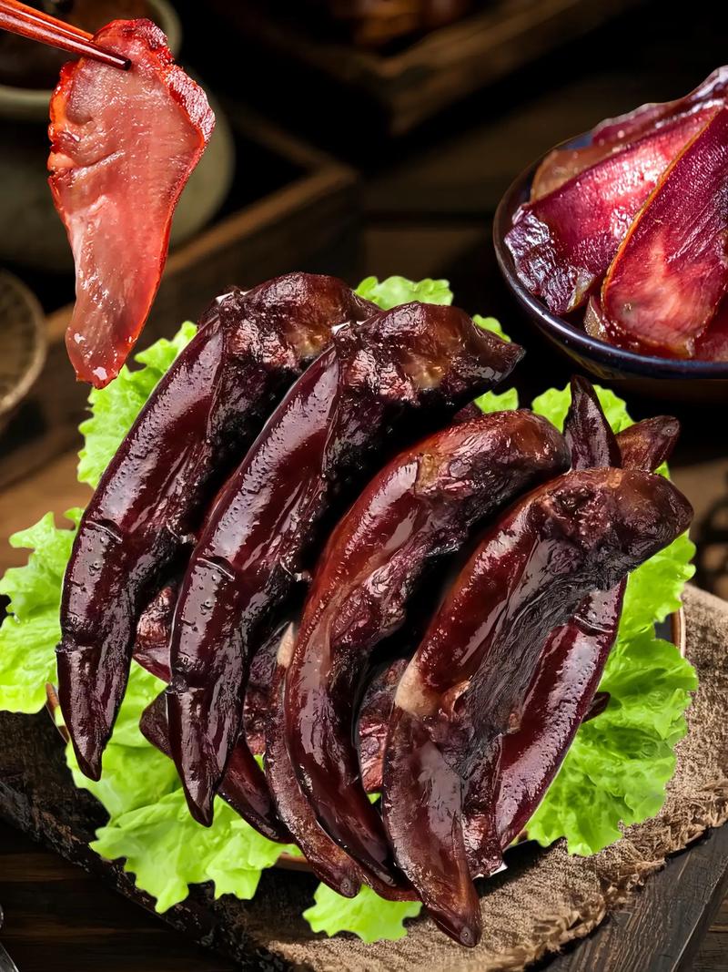 【腊猪舌--直播间称重】高山纯粮黑猪柏树丫烟熏手工川渝风味