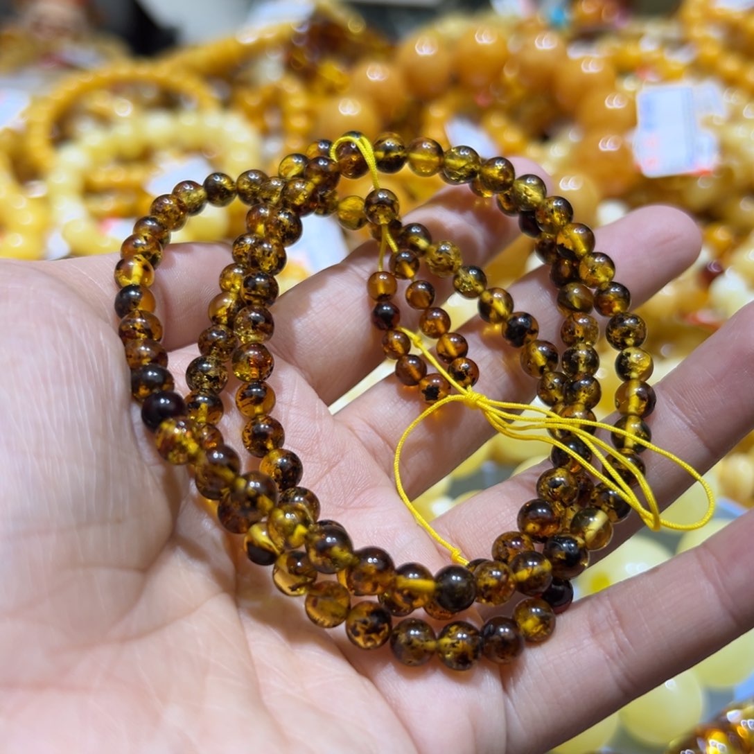 琥珀珠宝奇石未镶嵌
