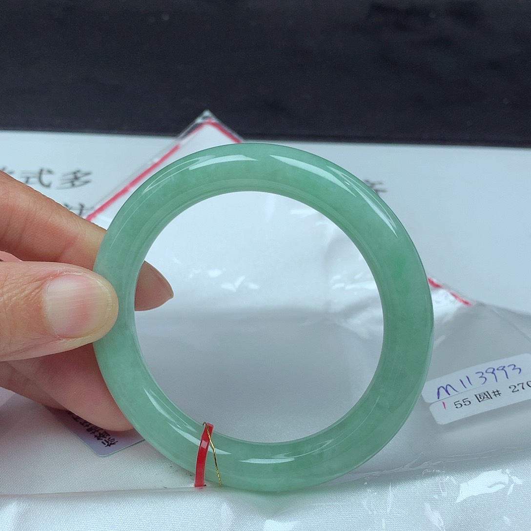 翡翠手镯未镶嵌55圈3983