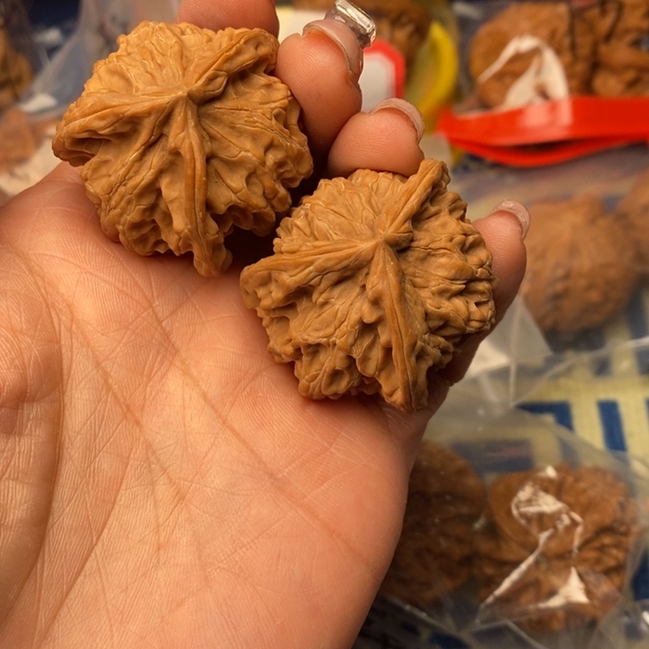 桃核吊坠三棱 38全品