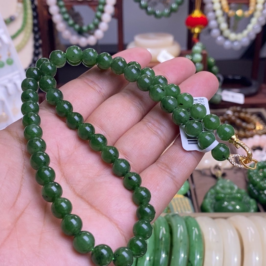 和田玉孤品补贴碧玉俄料菠菜绿项链8m未镶嵌