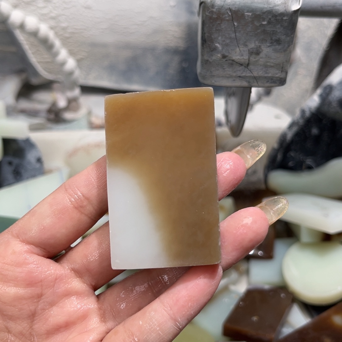 未镶嵌和田玉挂件定制和田玉谢*坤