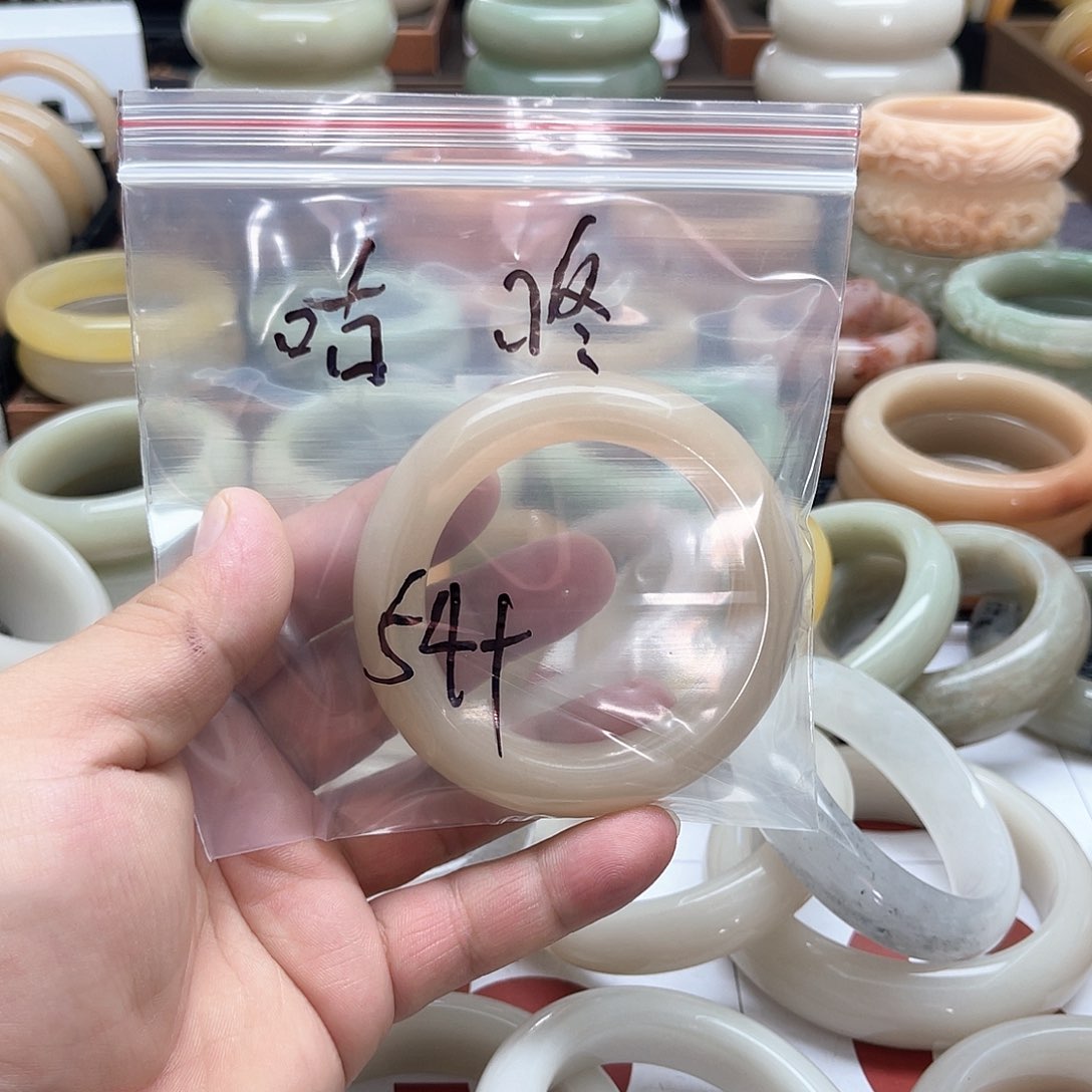石英质玉手镯未镶嵌?***?