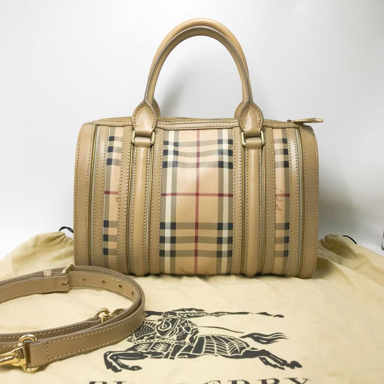 95新 BURBERRY/博柏利 洋诚二手 巴宝莉战马格纹波士顿包 95新 
