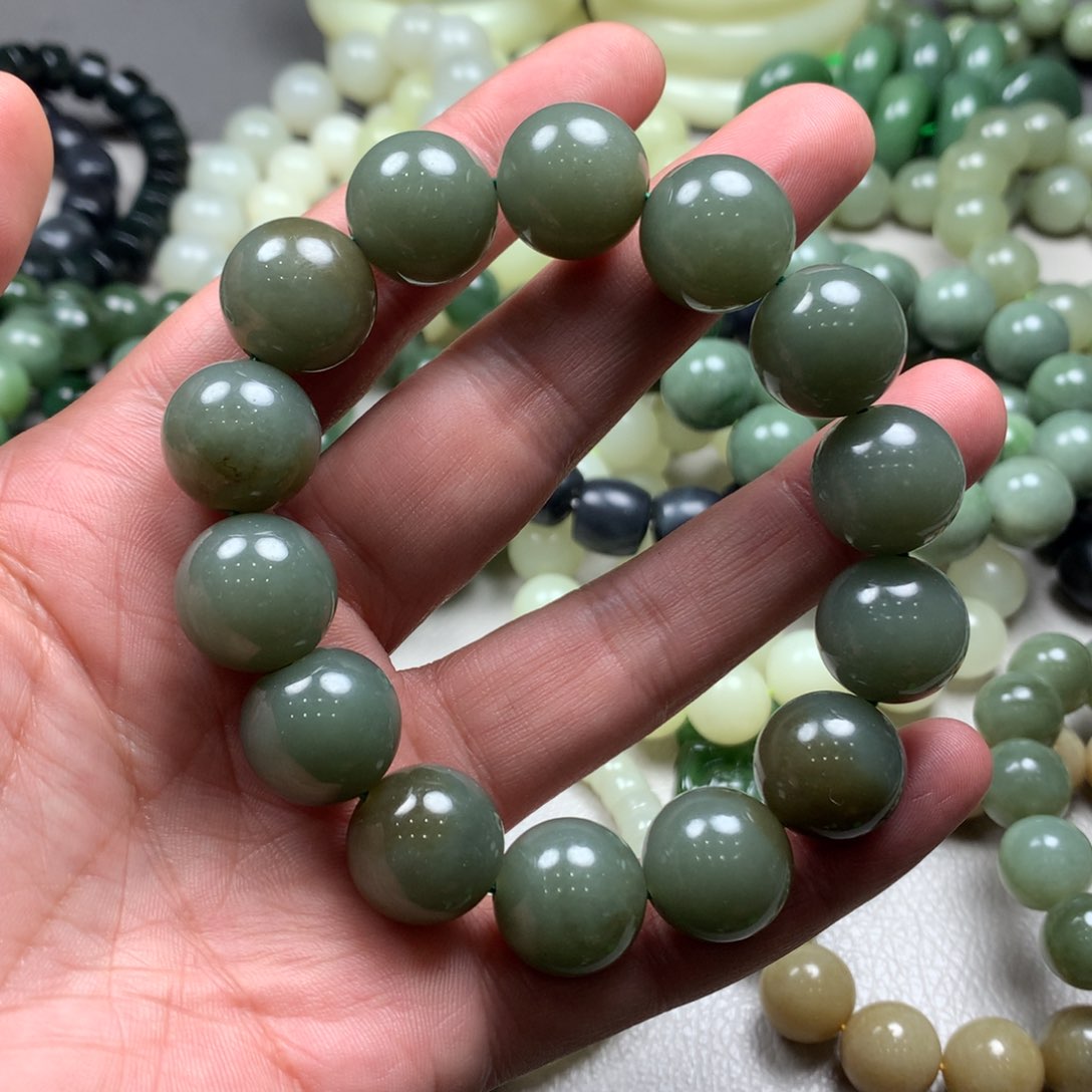 和田玉手链未镶嵌