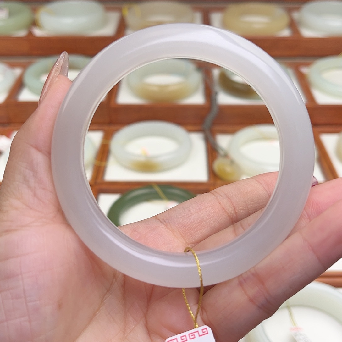 和田玉手镯未镶嵌58.5