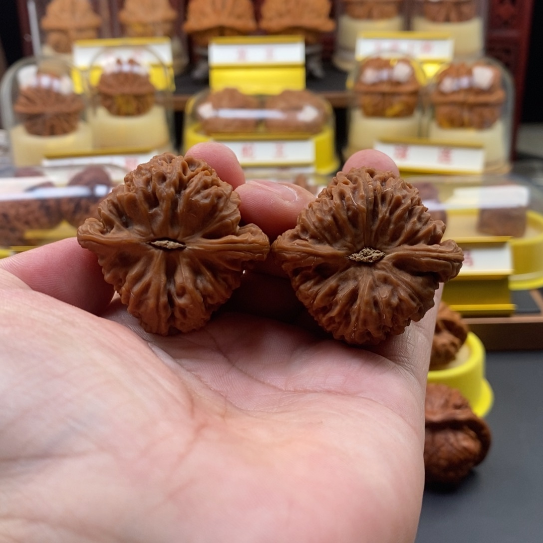 总***找吊坠文玩核桃三角疆，尺寸41