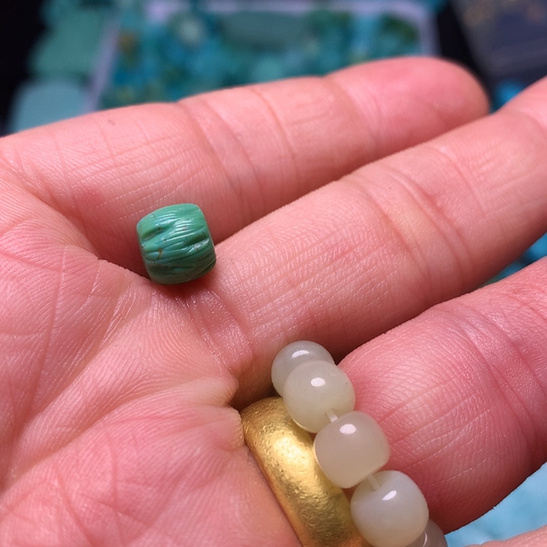 南红玛瑙未镶嵌珠宝奇石