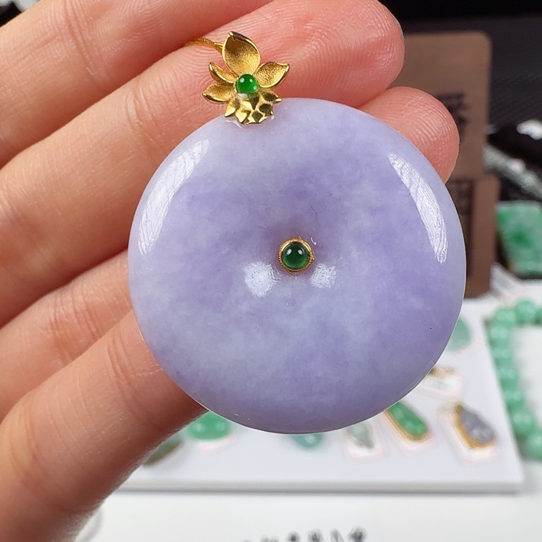翡翠18K金镶嵌颈饰