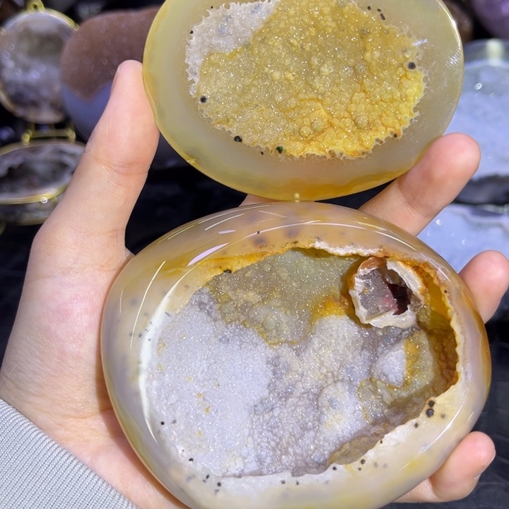 稀有黄软盆未镶嵌水晶