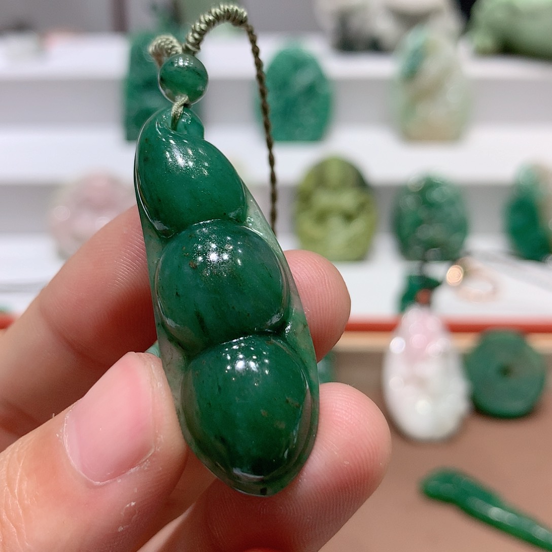 独山玉挂件未镶嵌