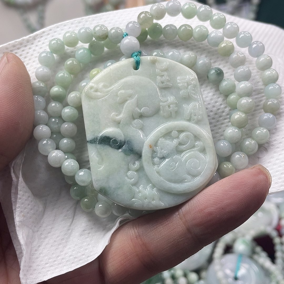 翡翠未镶嵌颈饰毛衣链