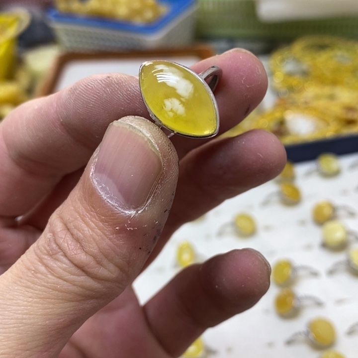 蜜蜡银S925镶嵌裸石戒指