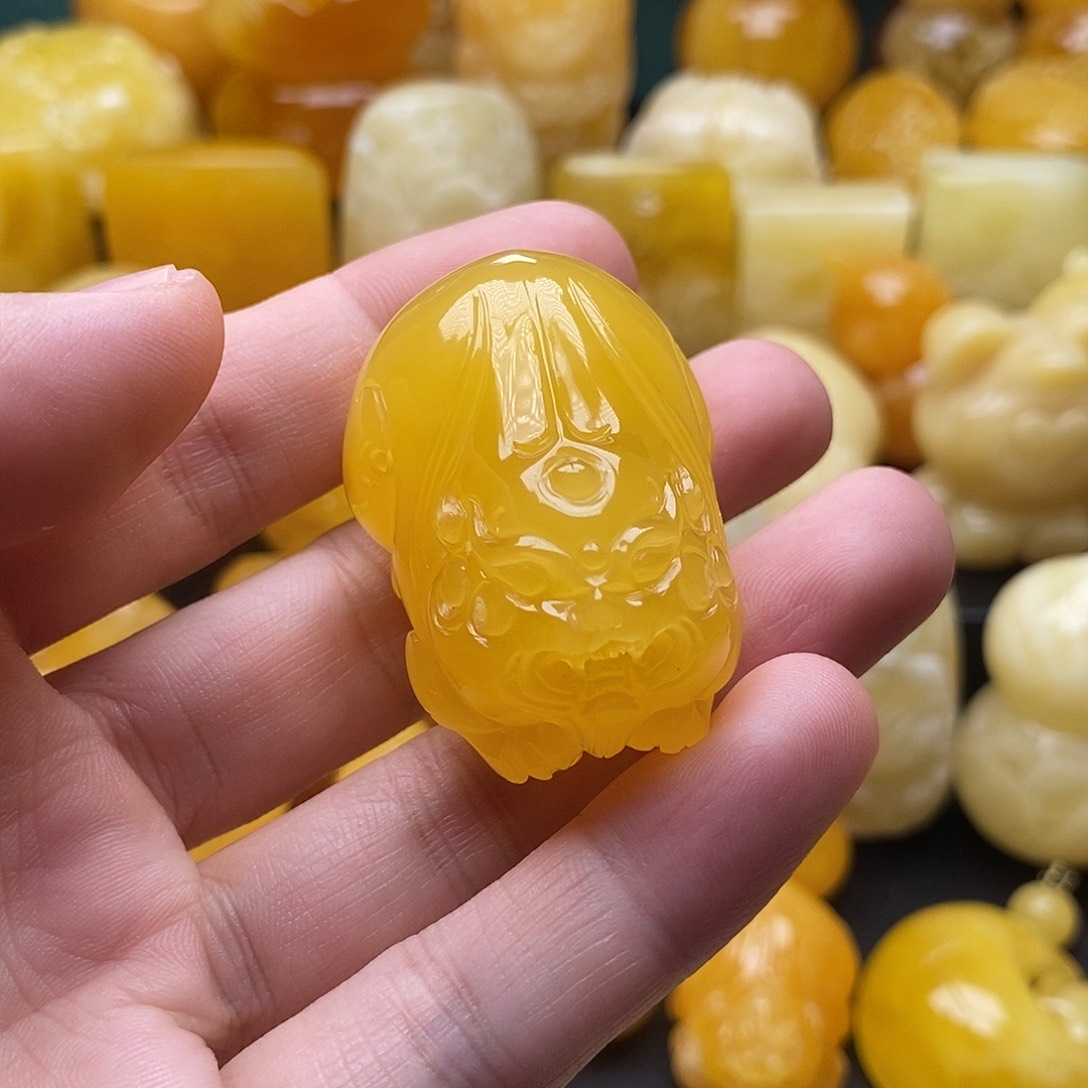 琥珀颈饰未镶嵌琥珀蜜蜡吊坠