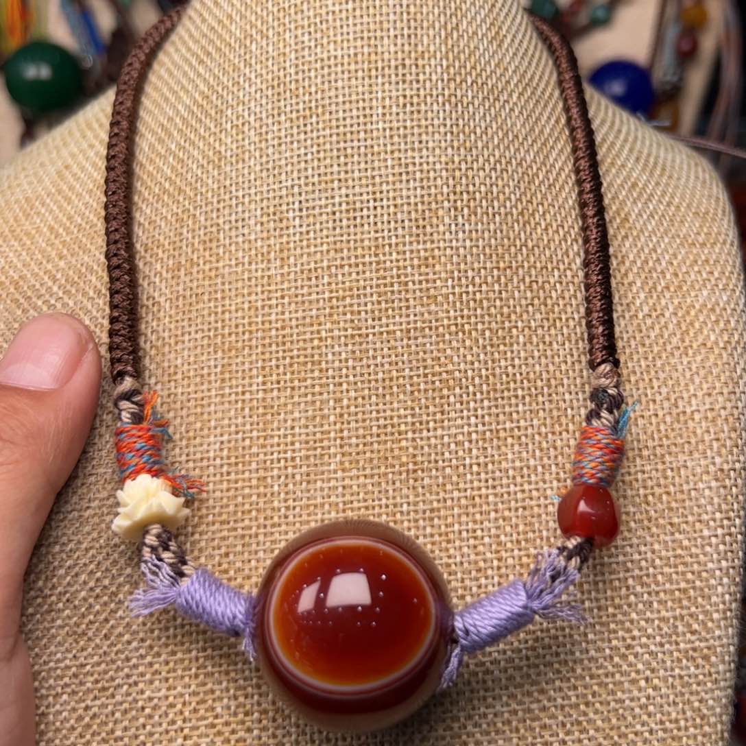 玛瑙/玉髓颈饰未镶嵌