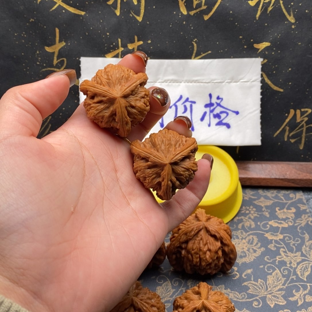 吊坠文玩核桃?**✨白狮子