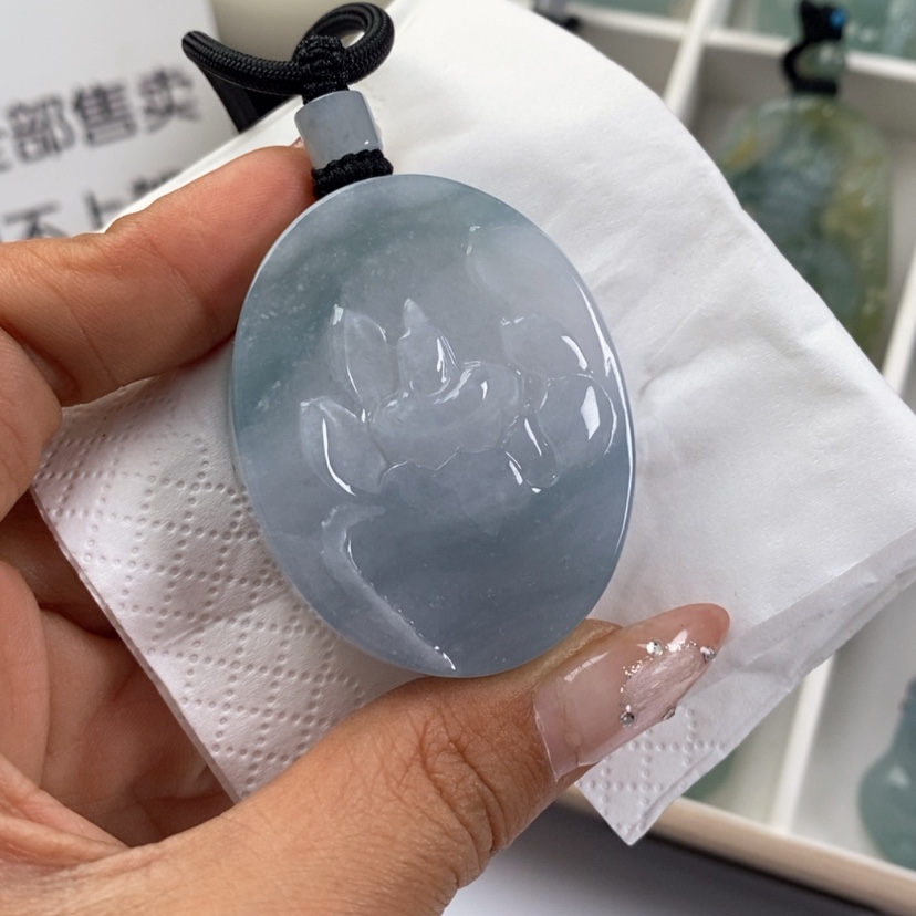 【闪购商品】颈饰未镶嵌翡翠翡翠