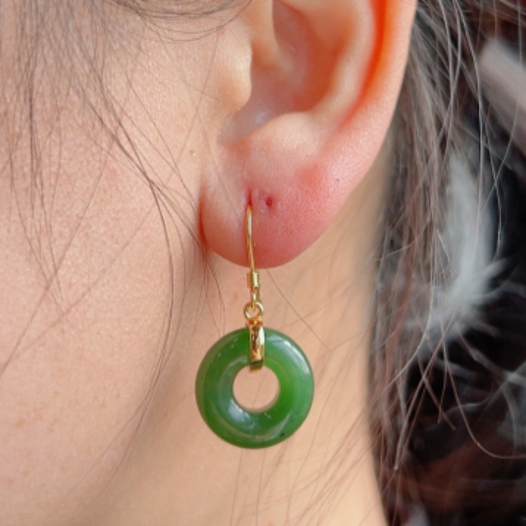 天然和田碧玉银镶嵌甜甜圈金色耳钩裸石规格直径约16毫米