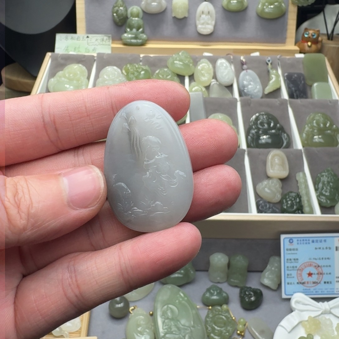 和田玉颈饰未镶嵌