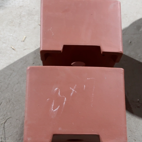 紫砂花盆100-2。23-17