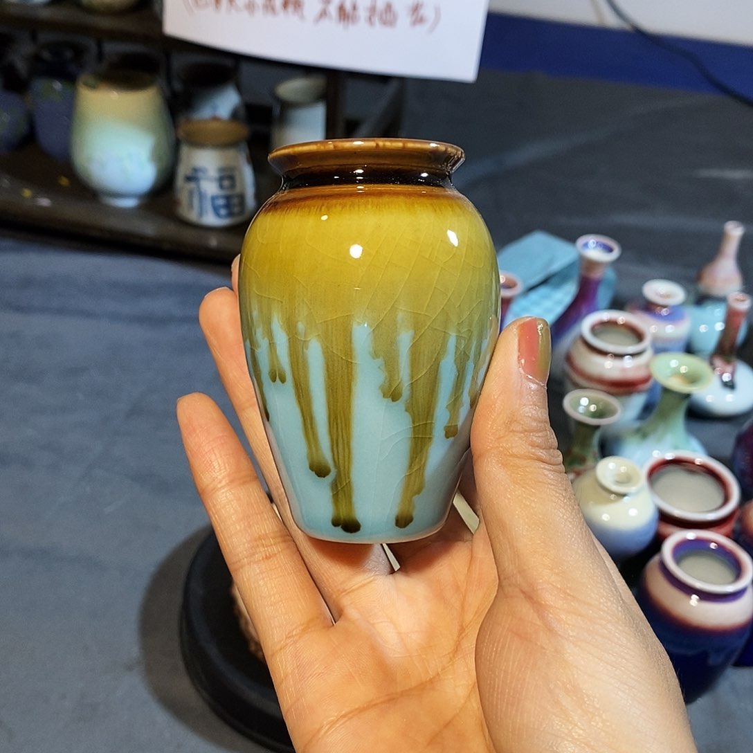 摆件巴掌大不插花景德镇高温陶瓷小花器